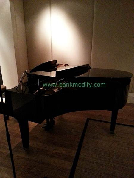 Grand Piano ที่ใช้เล่นในงานนี้