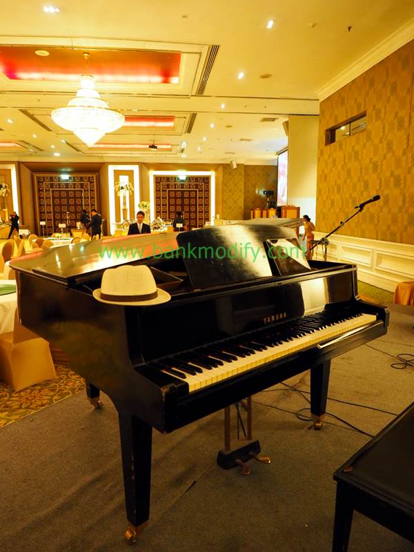 Grand Piano ที่ใช้เล่นในงานนี้