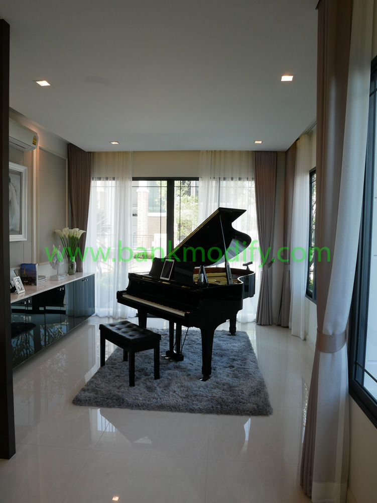 Grand Piano ที่ใช้เล่นในงานนี้