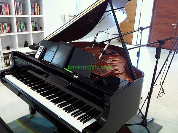 Grand Piano Yamaha GB1 พระเอกของเราในวันนี้